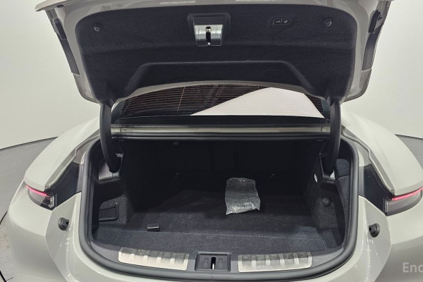 2020 Porsche Taycan с пробегом 26 301 км