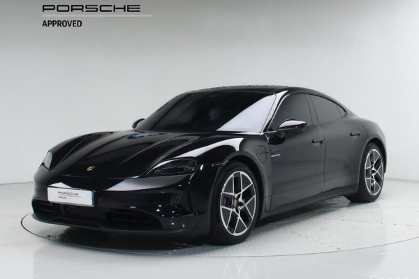 2024 Porsche Taycan с пробегом 13 460 км