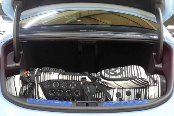 2023 Porsche Taycan с пробегом 38 000 км