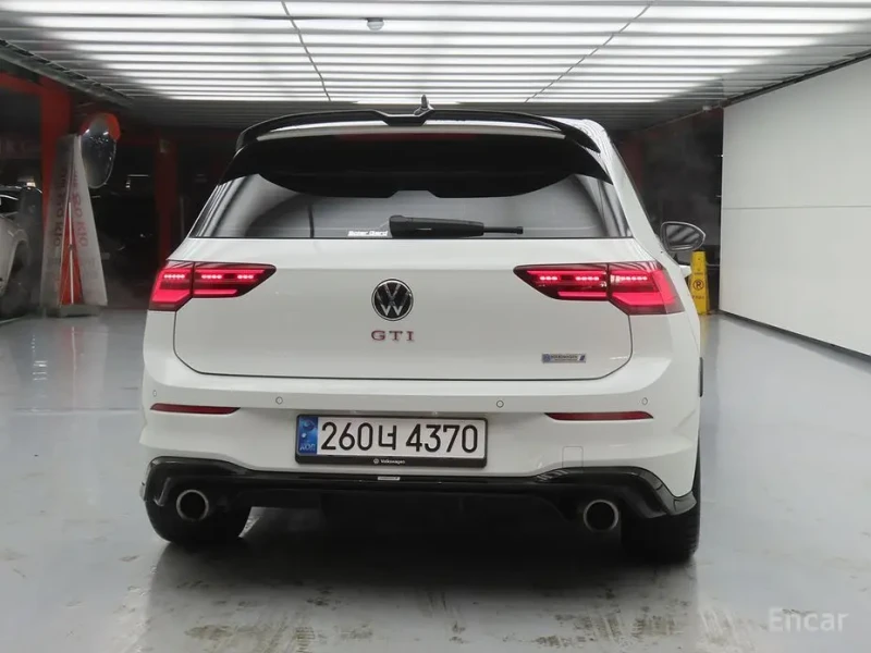 2024 Volkswagen Golf с пробегом 17 500 км