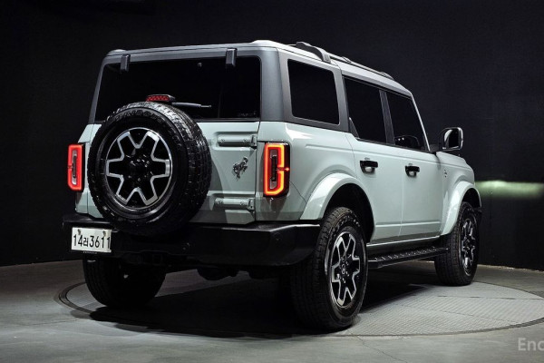 2023 Ford Bronco с пробегом 15 868 км