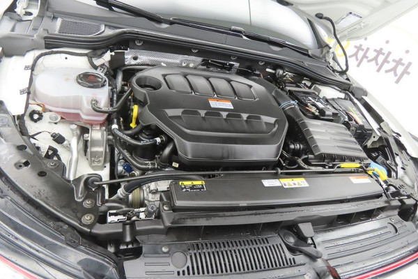 2024 Volkswagen Golf с пробегом 17 500 км