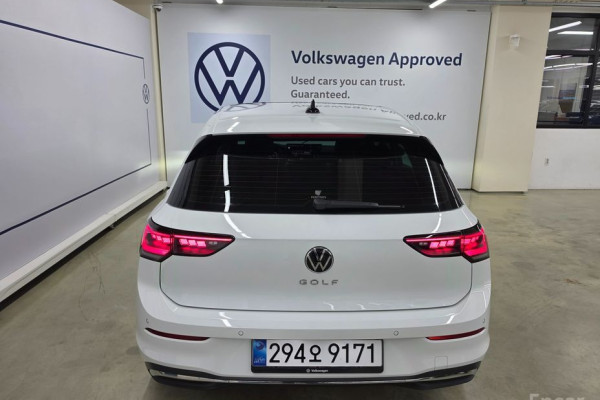 2025 Volkswagen Golf с пробегом 10 605 км