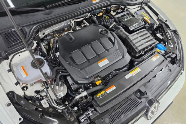 2025 Volkswagen Golf с пробегом 10 605 км