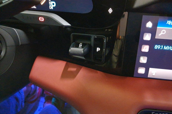 2020 Porsche Taycan с пробегом 18 000 км