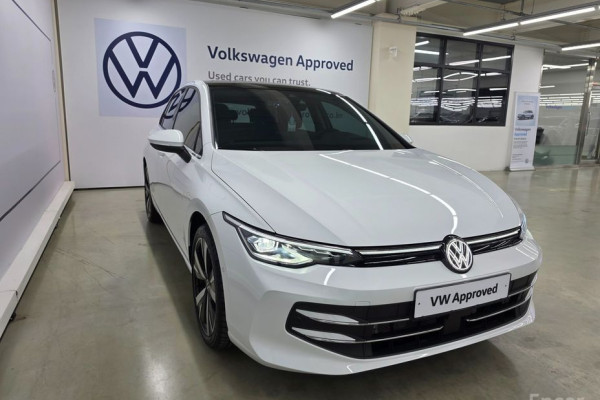 2025 Volkswagen Golf с пробегом 10 605 км