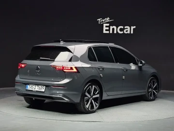 2025 Volkswagen Golf с пробегом 14 949 км