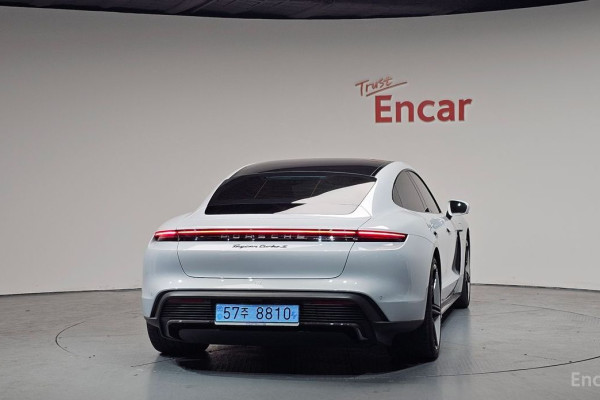 2023 Porsche Taycan с пробегом 27 029 км