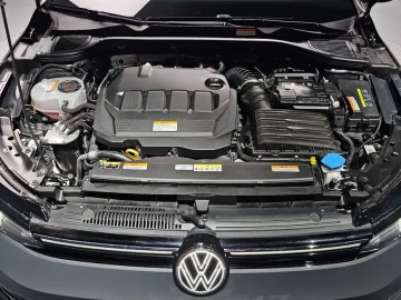 2025 Volkswagen Golf с пробегом 14 949 км