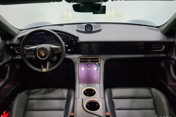 2024 Porsche Taycan с пробегом 19 100 км