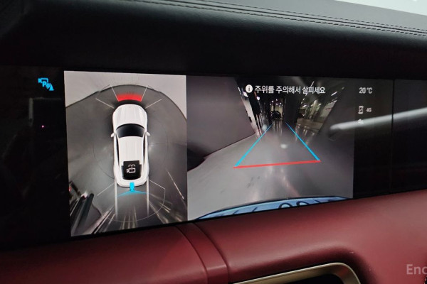 2023 Porsche Taycan с пробегом 27 029 км