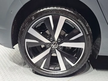 2025 Volkswagen Golf с пробегом 14 949 км