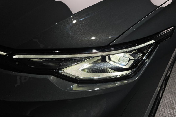 2025 Volkswagen Golf с пробегом 14 949 км