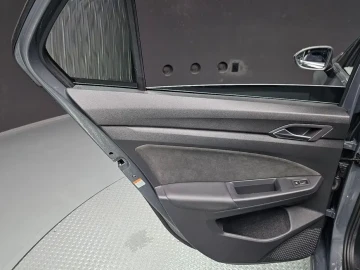 2025 Volkswagen Golf с пробегом 14 949 км
