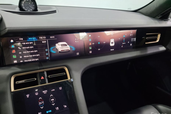 2024 Porsche Taycan с пробегом 19 100 км