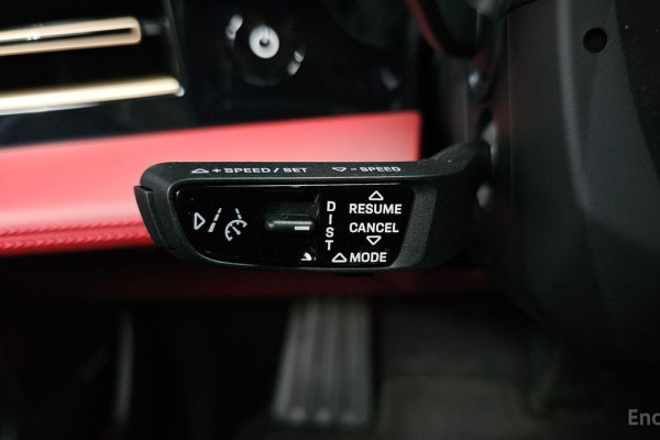 2023 Porsche Taycan с пробегом 27 029 км