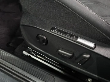 2025 Volkswagen Golf с пробегом 14 949 км