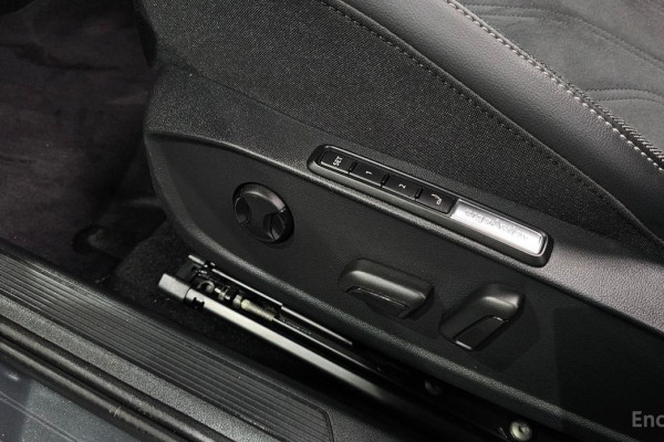 2025 Volkswagen Golf с пробегом 14 949 км