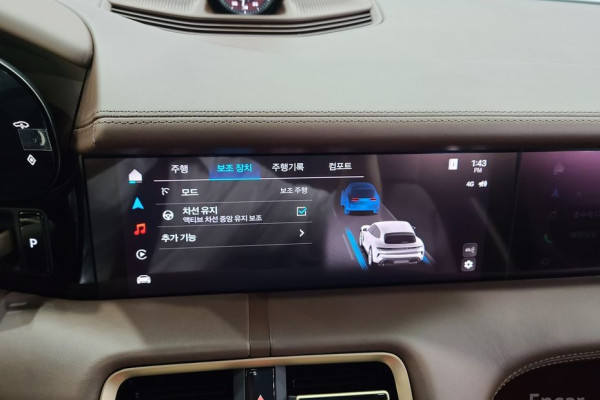 2025 Porsche Taycan с пробегом 2 612 км