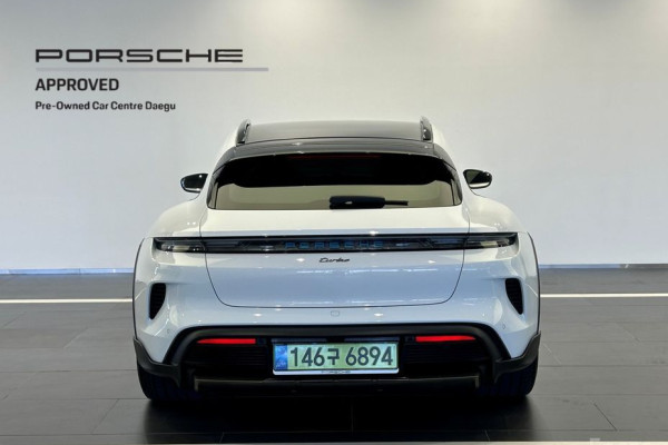 2025 Porsche Taycan с пробегом 3 103 км