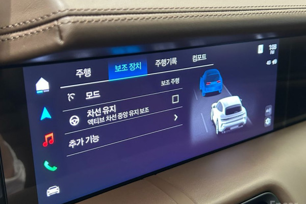 2025 Porsche Taycan с пробегом 3 103 км