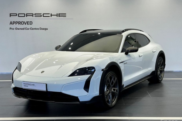2025 Porsche Taycan с пробегом 3 103 км