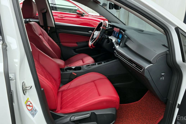 2022 Volkswagen Golf с пробегом 43 580 км