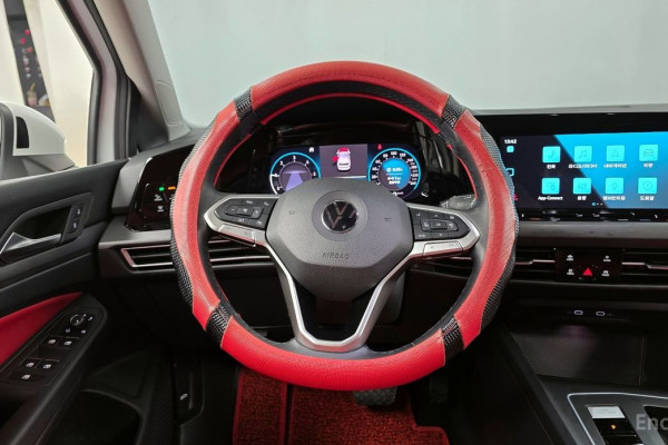 2022 Volkswagen Golf с пробегом 43 580 км