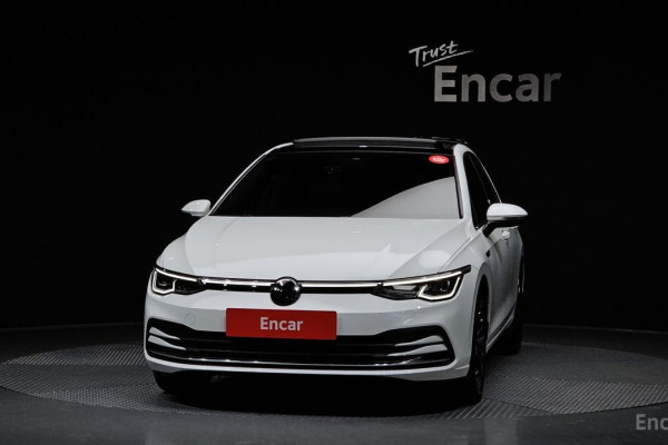 2024 Volkswagen Golf с пробегом 12 436 км