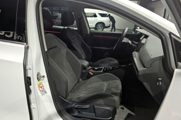 2024 Volkswagen Golf с пробегом 12 436 км