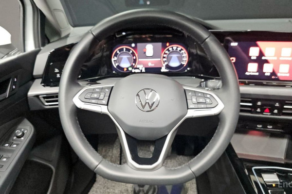 2024 Volkswagen Golf с пробегом 12 436 км