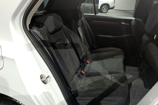 2024 Volkswagen Golf с пробегом 12 436 км