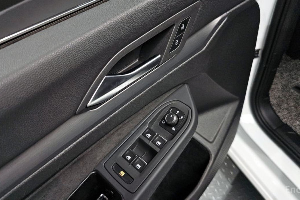 2024 Volkswagen Golf с пробегом 12 436 км