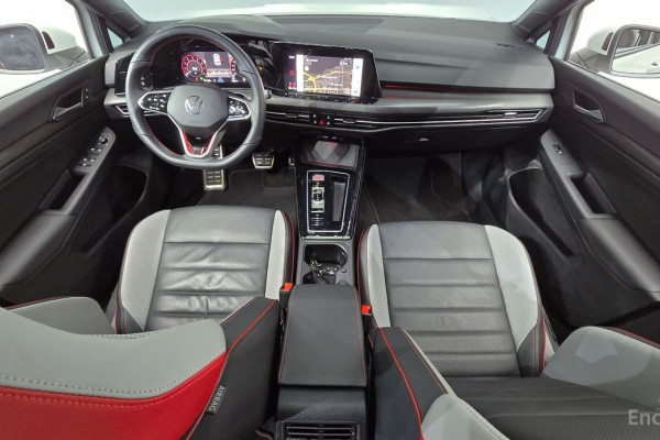 2024 Volkswagen Golf с пробегом 34 260 км