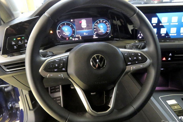 2022 Volkswagen Golf с пробегом 19 900 км