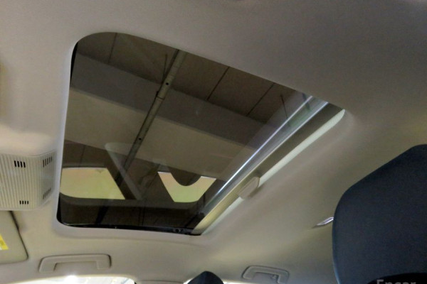 2022 Volkswagen Golf с пробегом 19 900 км