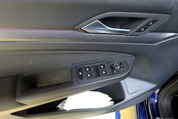 2022 Volkswagen Golf с пробегом 19 900 км