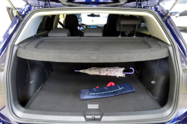 2022 Volkswagen Golf с пробегом 19 900 км