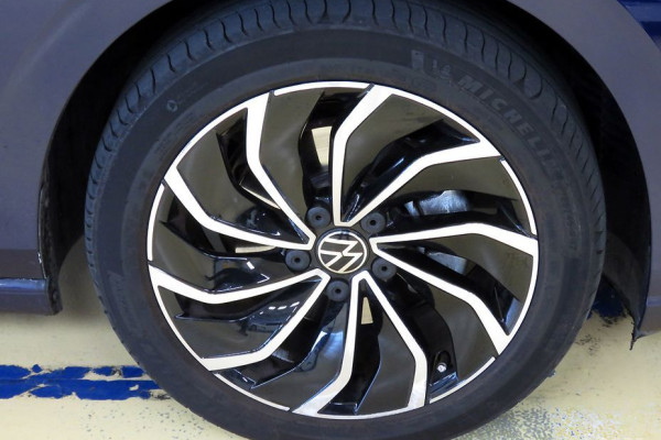 2022 Volkswagen Golf с пробегом 19 900 км