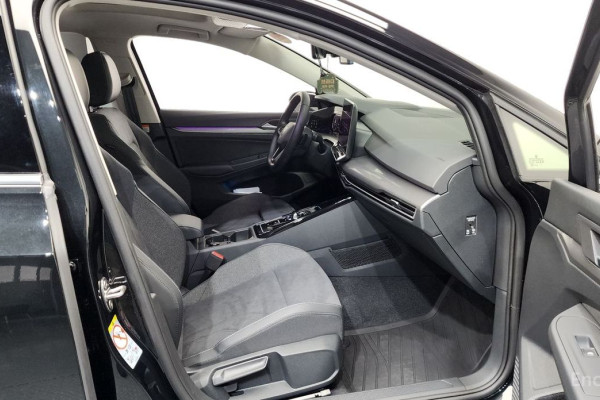 2026 Volkswagen Golf с пробегом 4 495 км