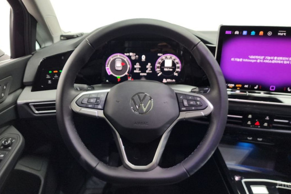 2026 Volkswagen Golf с пробегом 4 495 км