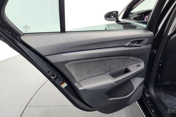 2026 Volkswagen Golf с пробегом 4 495 км