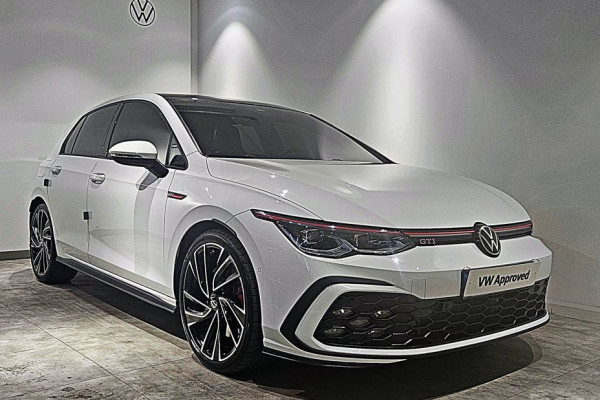 2023 Volkswagen Golf с пробегом 34 607 км