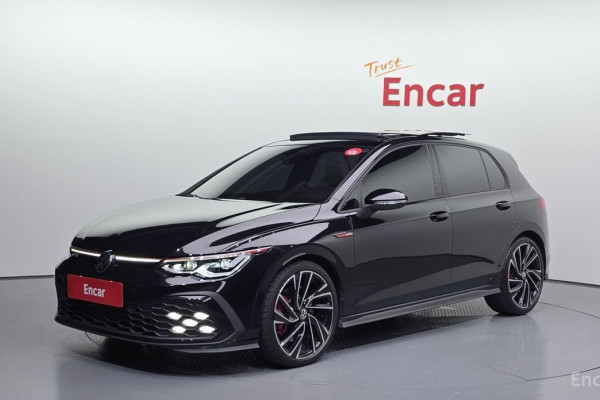 2023 Volkswagen Golf с пробегом 9 339 км