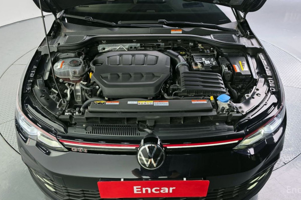 2023 Volkswagen Golf с пробегом 9 339 км