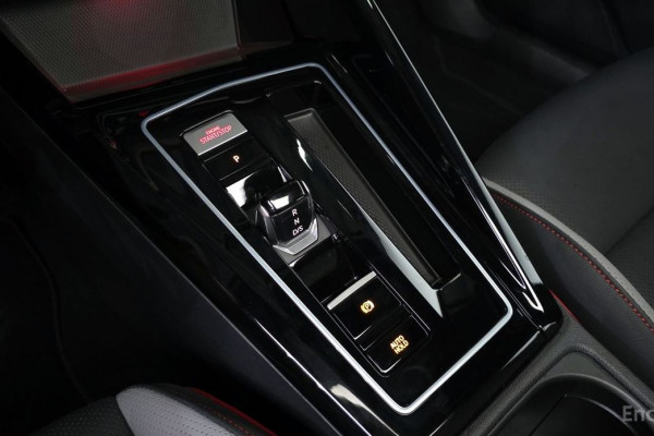 2023 Volkswagen Golf с пробегом 9 339 км