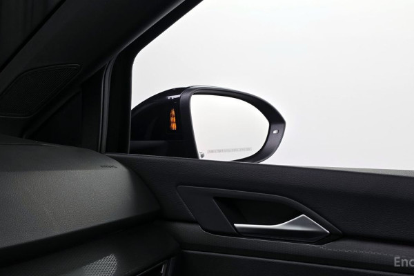 2023 Volkswagen Golf с пробегом 9 339 км