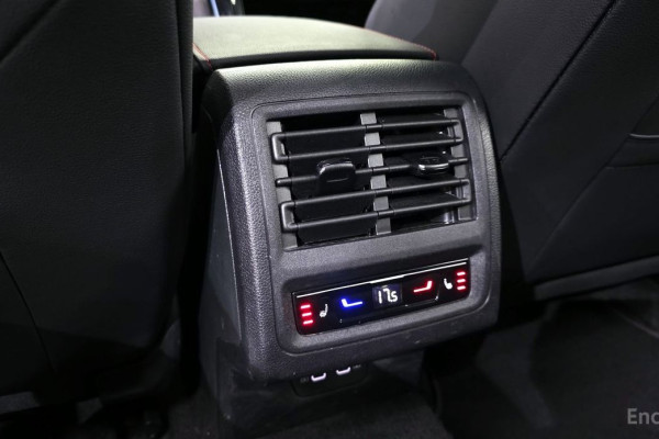 2023 Volkswagen Golf с пробегом 9 339 км