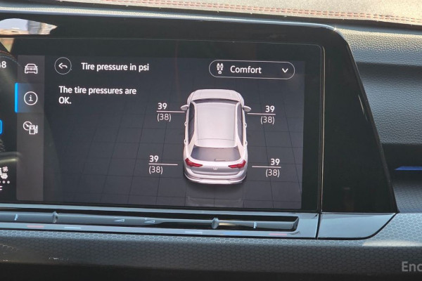 2023 Volkswagen Golf с пробегом 5 900 км