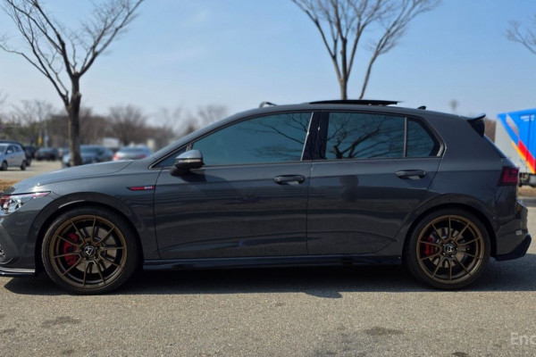 2023 Volkswagen Golf с пробегом 5 900 км